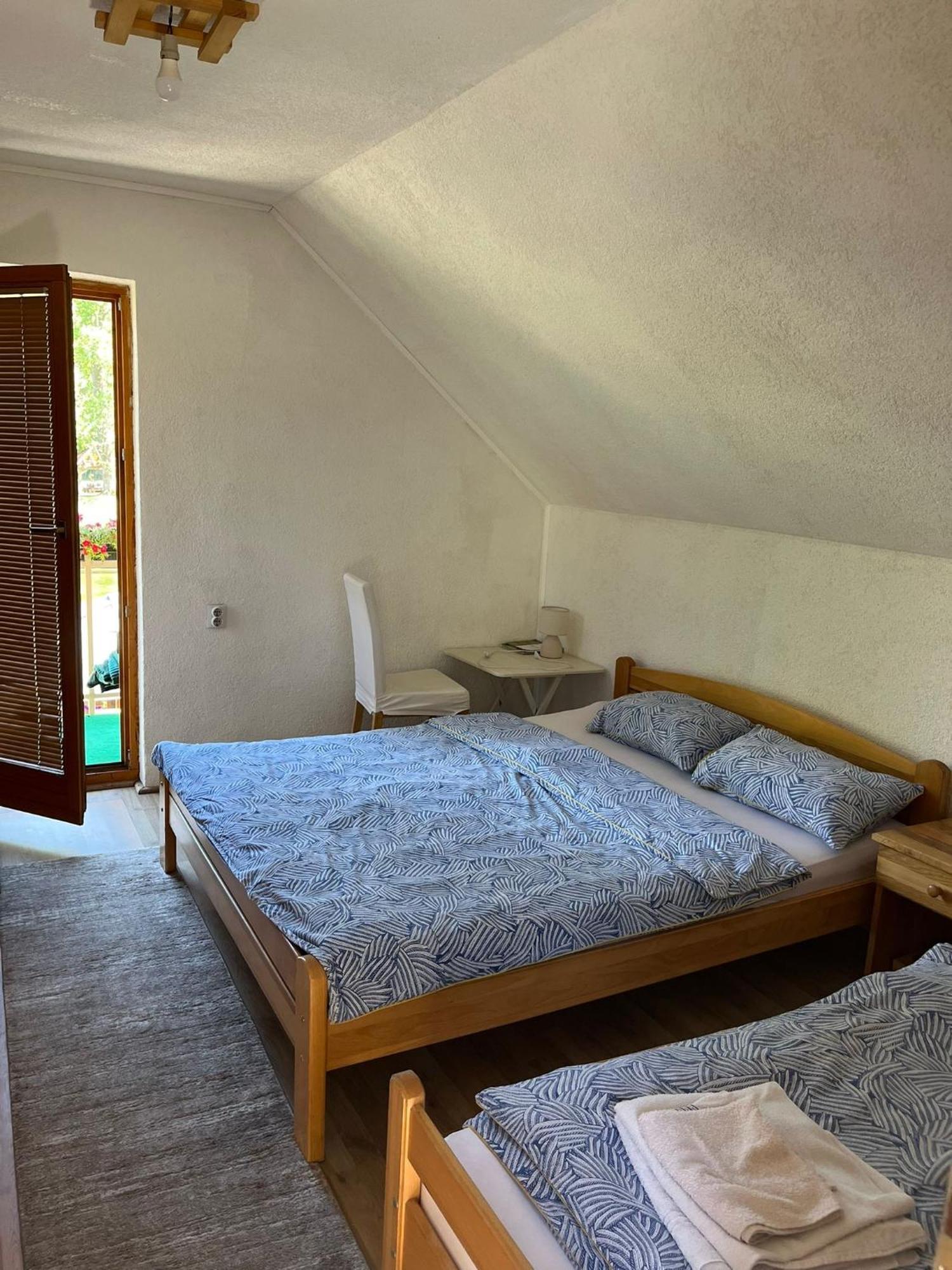 Bed And Breakfast Family Djukic Sipovo Bagian luar foto